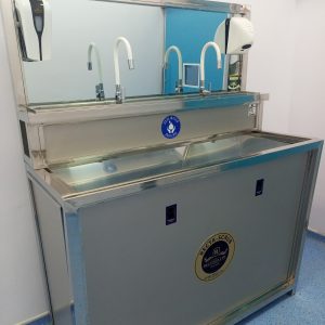2 stationed scrub sink
